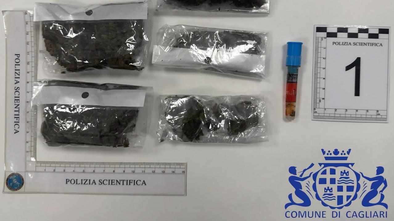 Cagliari, spaccio in piazza: arrestato un 25enne sorpreso con mezzo etto di marijuana