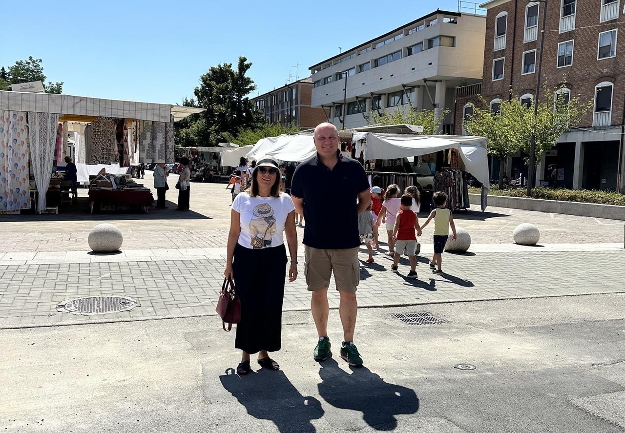 A Pontelagoscuro il mercato torna “a casa”. Bancarelle di nuovo in piazza Buozzi