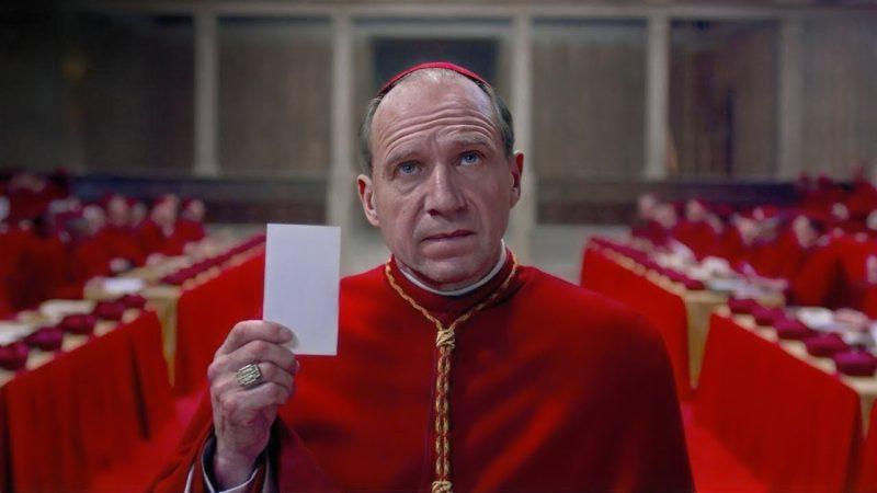Conclave sarà proiettato stasera al Supercinema estivo