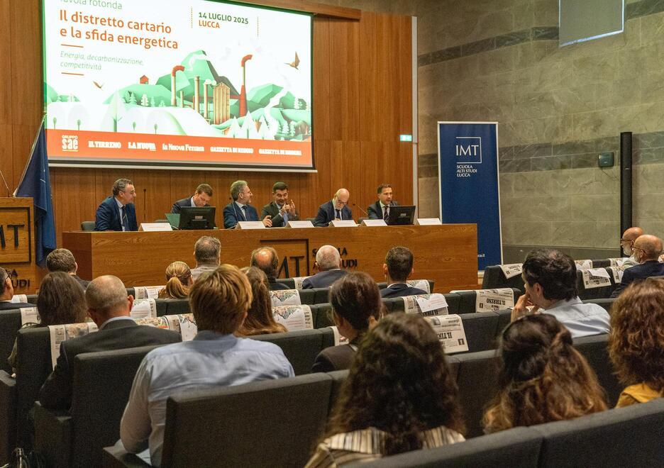 Un momento del forum (Foto Nucci)