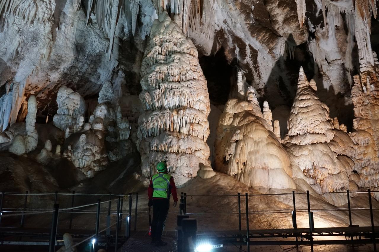La grotta di Santa Barbara diventa Monumento naturale, l’assessora Laconi: «Bene unico da tutelare»
