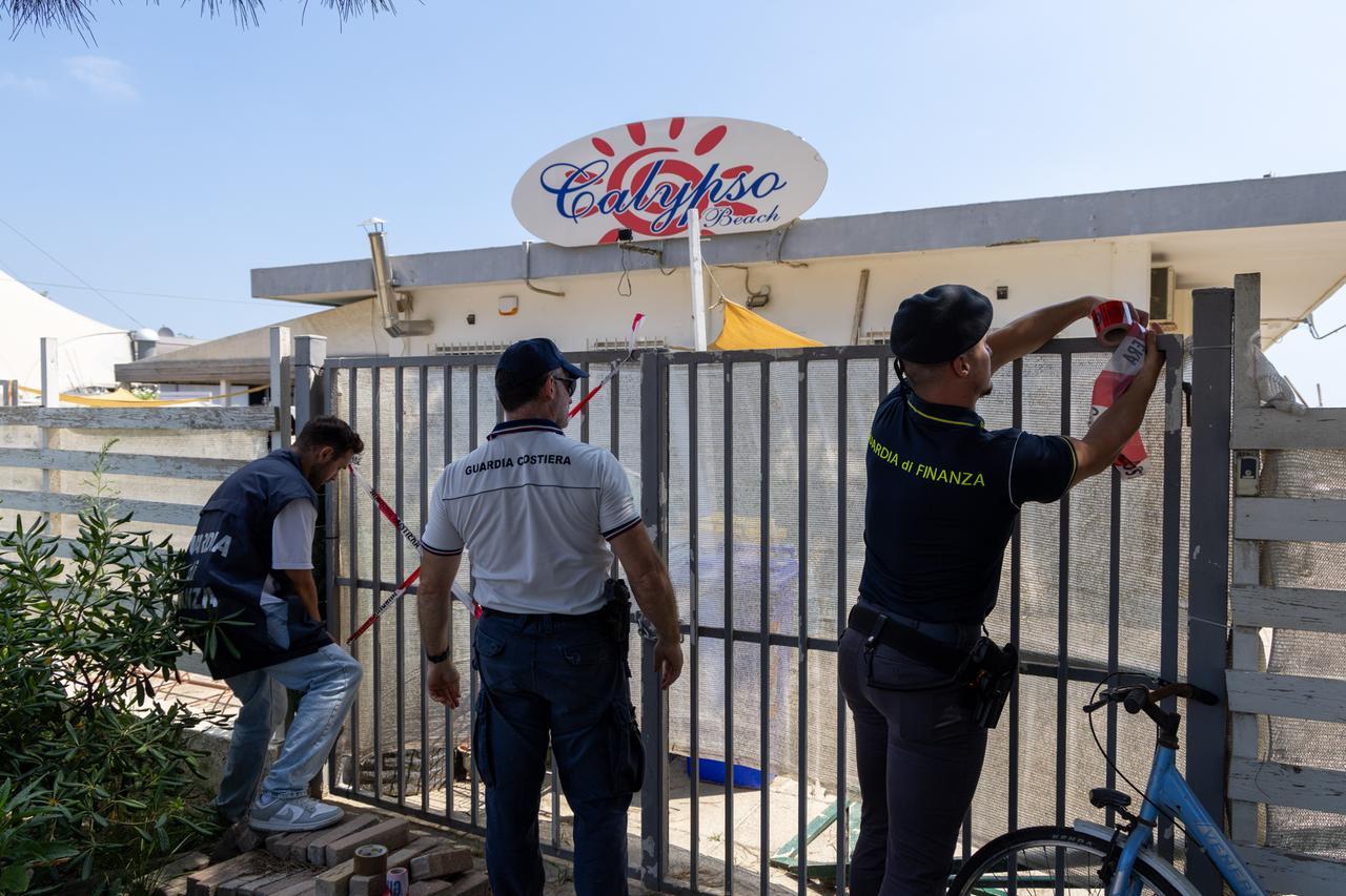 Bagno Calypso, le cause del sequestro. Il titolare torna a parlare: «Una beffa»