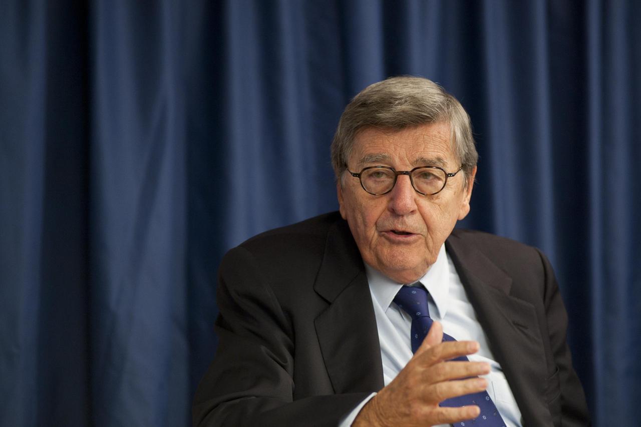 
	L'ex ministro Vincenzo Scotti

