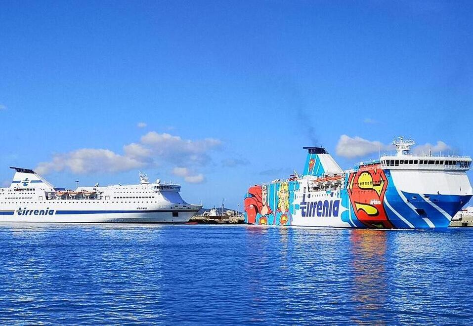Gli operatori turistici: «Costretti ad abbassare il costo delle stanze per il caro trasporti» 