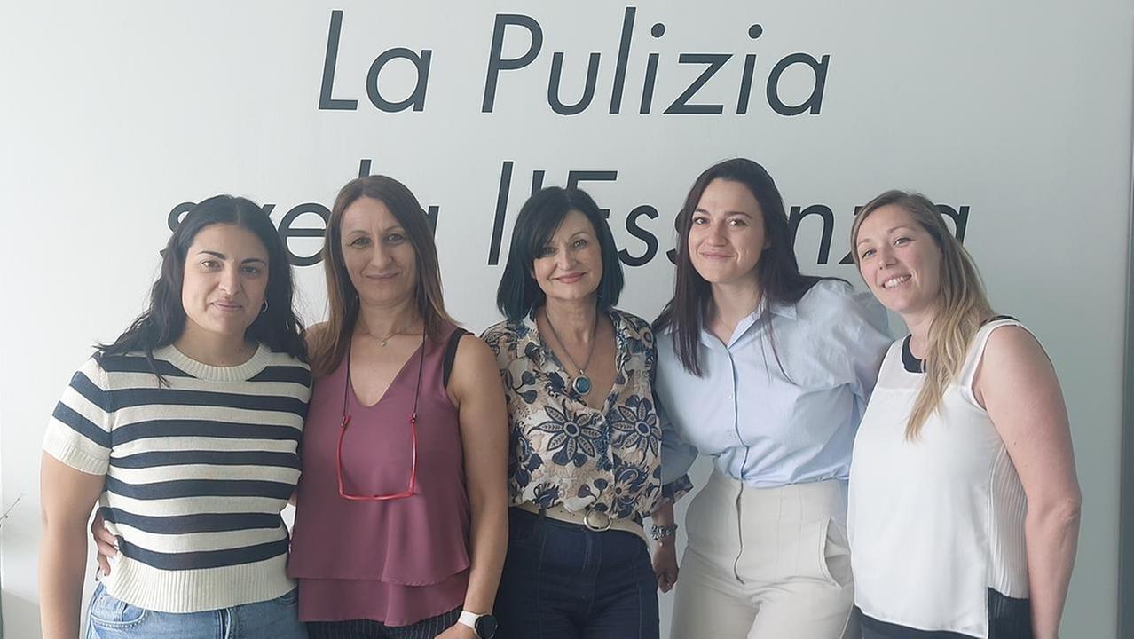 Lo staff tutto al femminile de I Folletti e Puligea