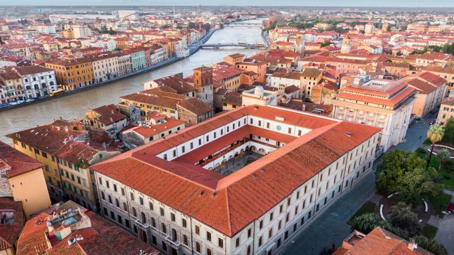 Una veduta aere del Palazzo della Sapienza a Pisa
