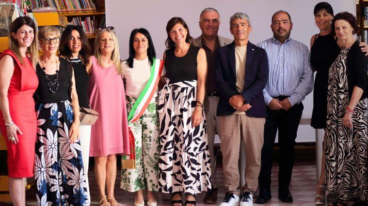 
	Foto di gruppo dopo il convegno "Poetas e emigrados" (foto di Pietro Floris)

