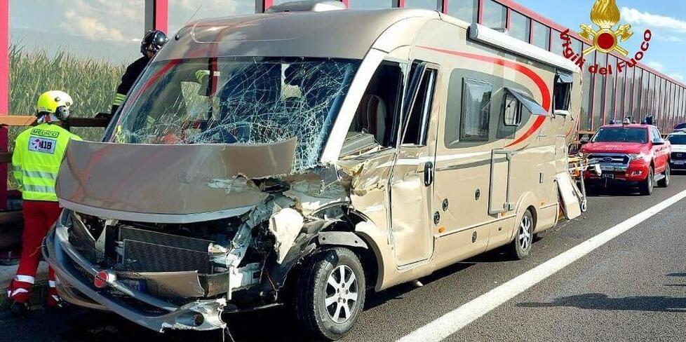 
	Il camper coinvolto nell'incidente

