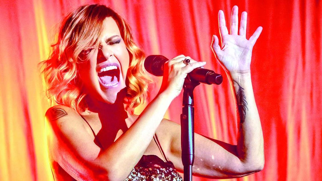 Irene Grandi: «I miei primi 30 di carriera tra discese e salite. Jovanotti, Pino, Vasco: che regalo immenso incontrarli»