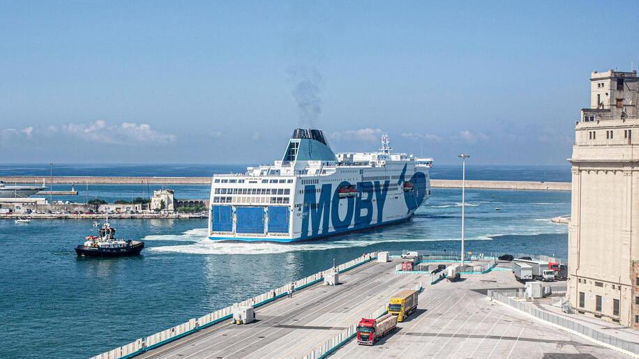 Una nave Moby (foto Stick)