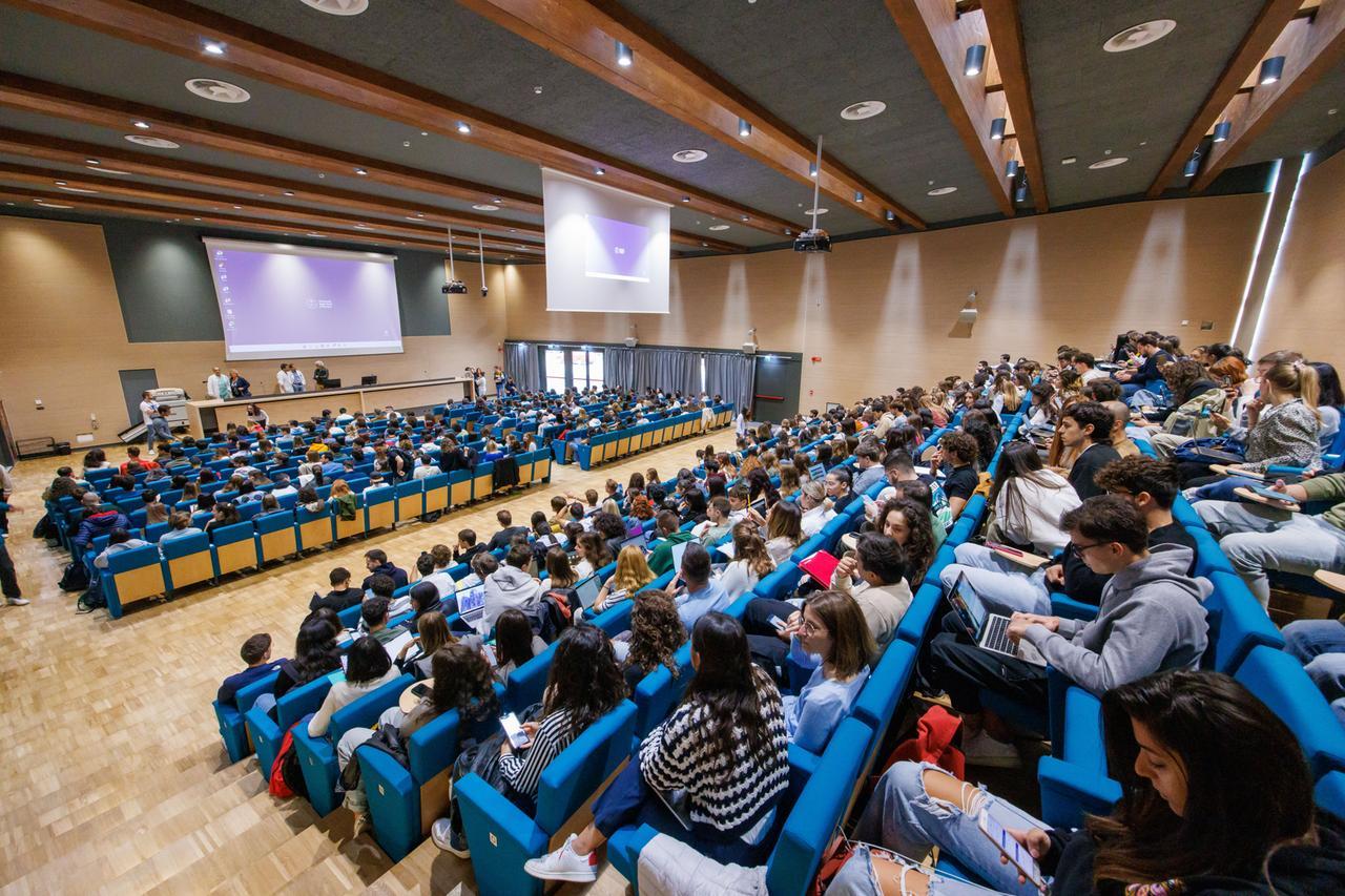 Unife tra i grandi atenei in crescita. Educazione e Ingegneria al top