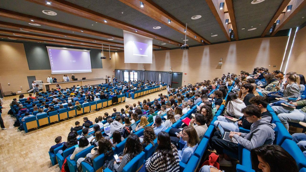 Unife tra i grandi atenei in crescita. Educazione e Ingegneria al top