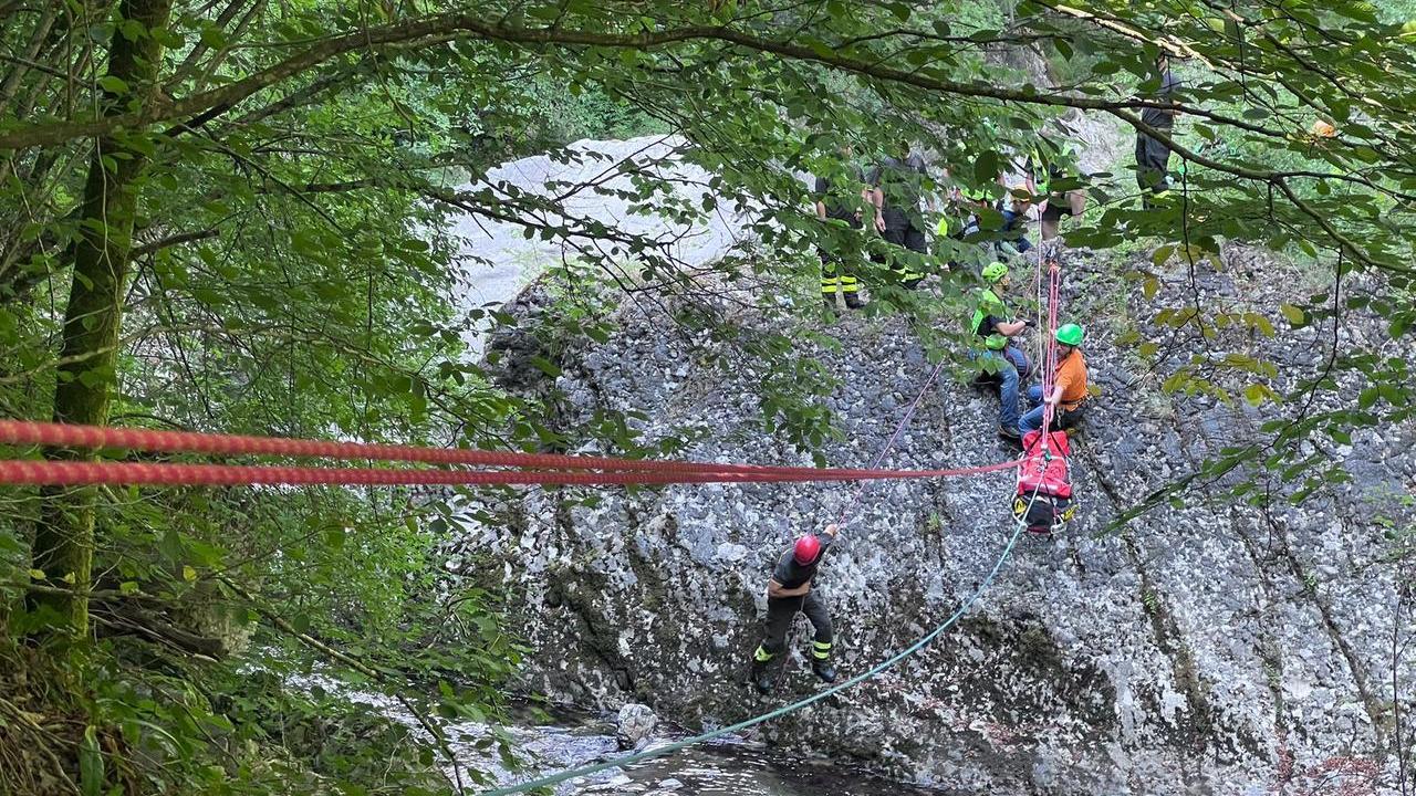 Lucca, due turisti recuperati dal Soccorso Alpino