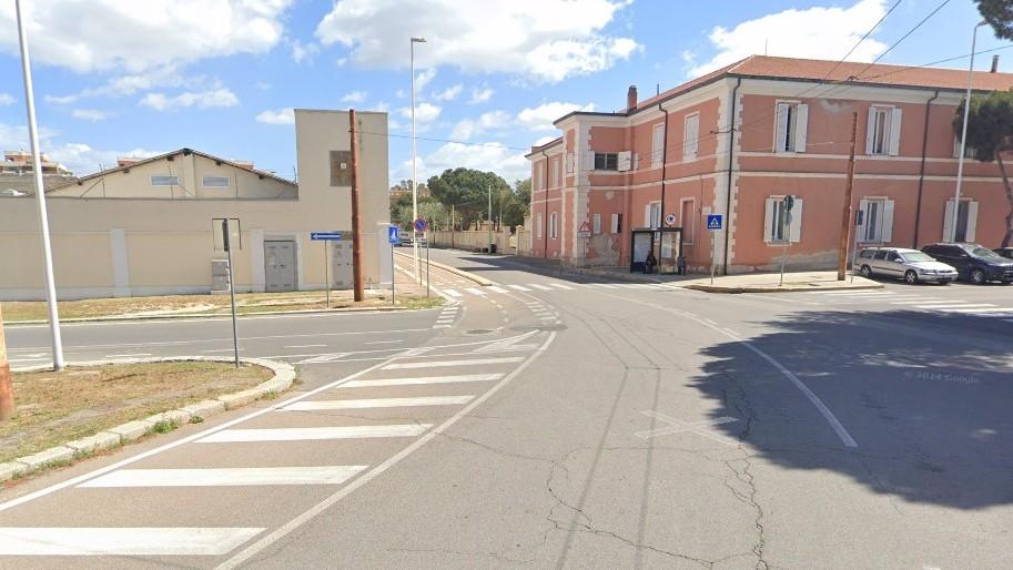 Cagliari, incidente nella rotatoria: muore un motociclista