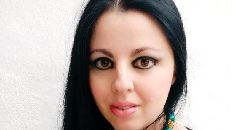 Scomparsa in Tunisia da dieci giorni, la mamma di Valentina Greco: «Ho paura per lei»