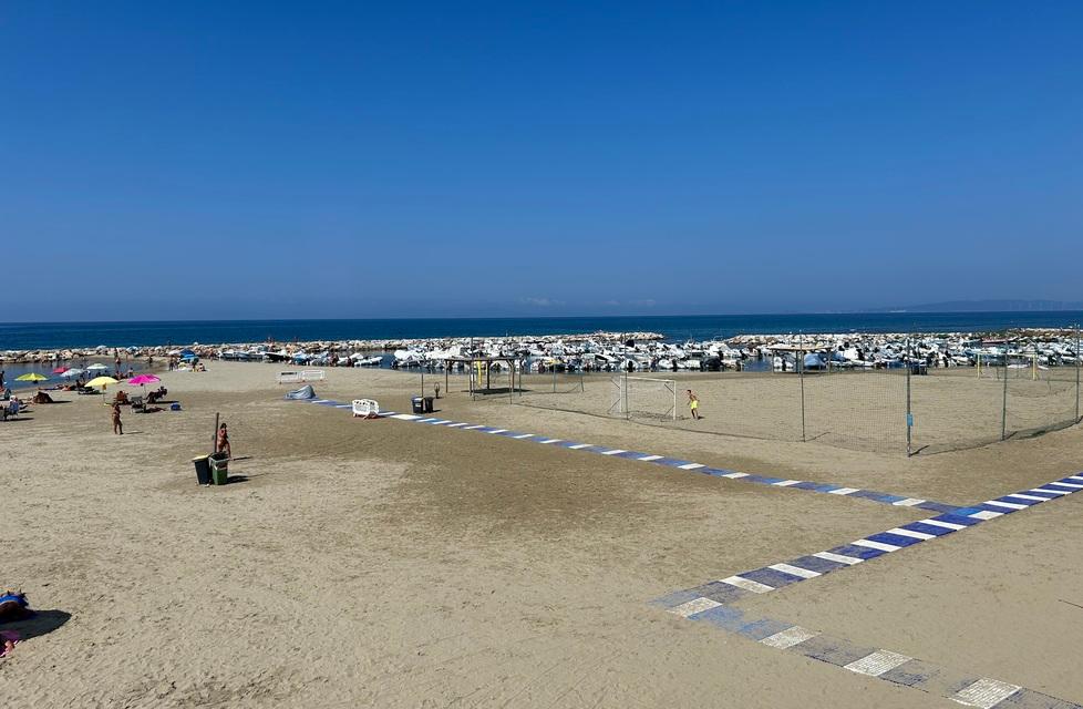 Follonica, degrado a Senzuno: esposti per sicurezza, rumori e feste notturne in spiaggia