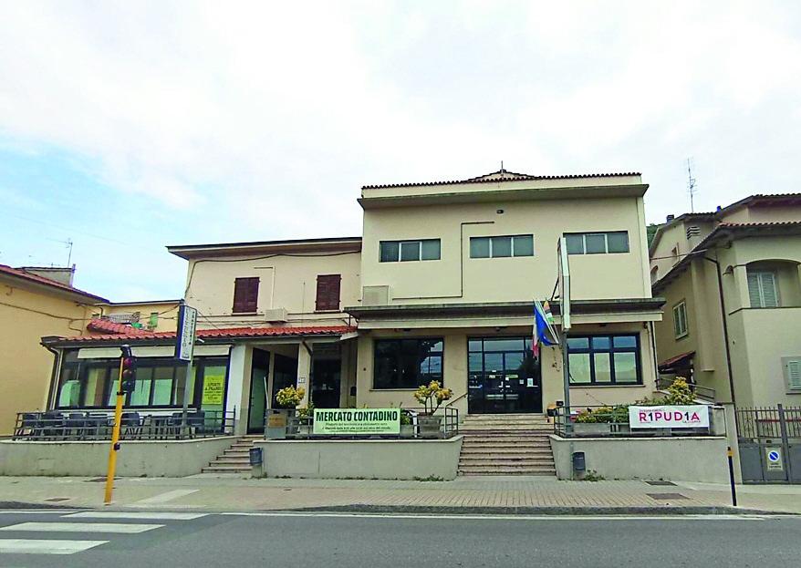 
	La pizzeria La Macine accanto al Circolo Arci in via Firenze

