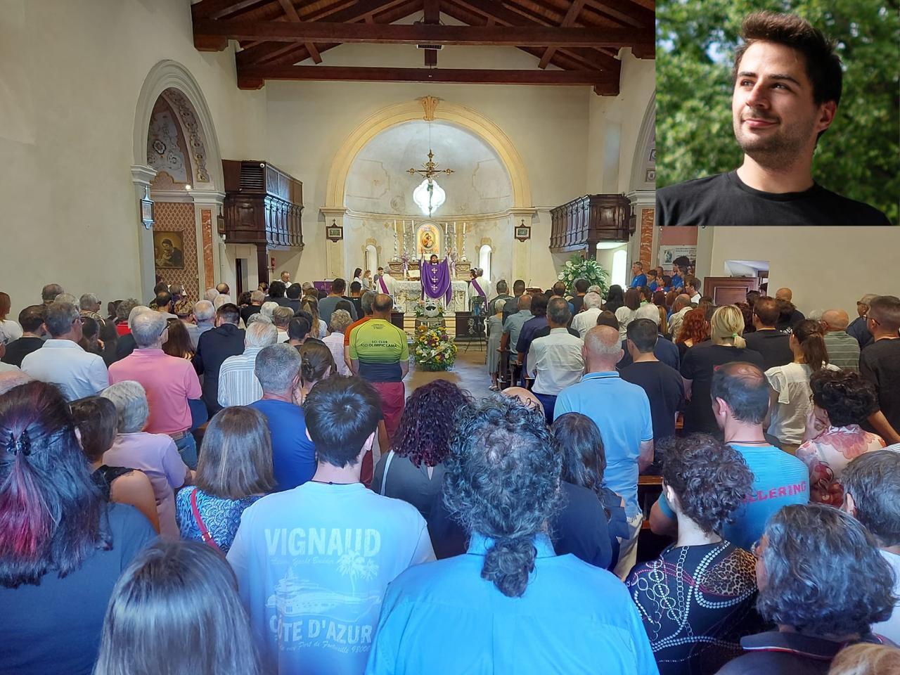 
	Chiesa di Pavullo gremita per l'addio ad Alex Martinelli

