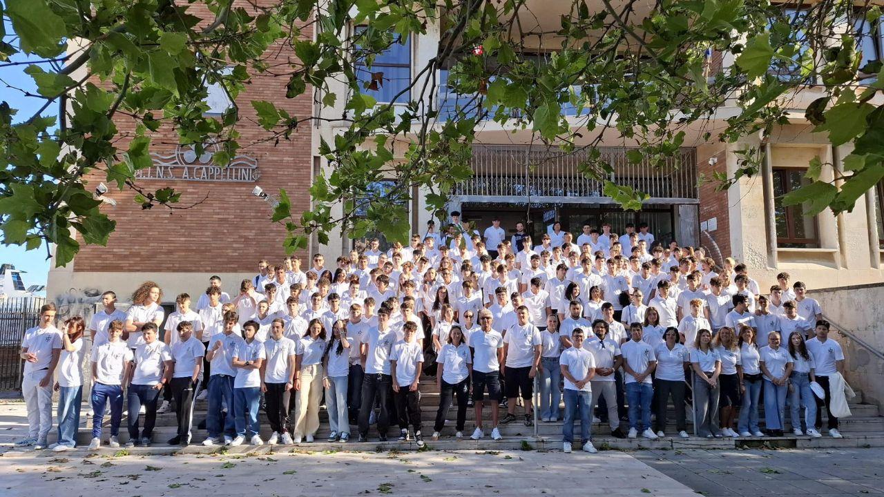 «Io, futura pilota», il sogno di Aurora: unica ragazza in classe per cinque anni