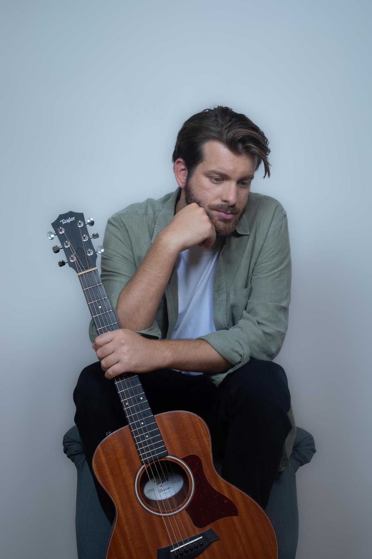 Arriva Tiago Nacarato tra bossa nova e jazz ai Chiostri di San Pietro