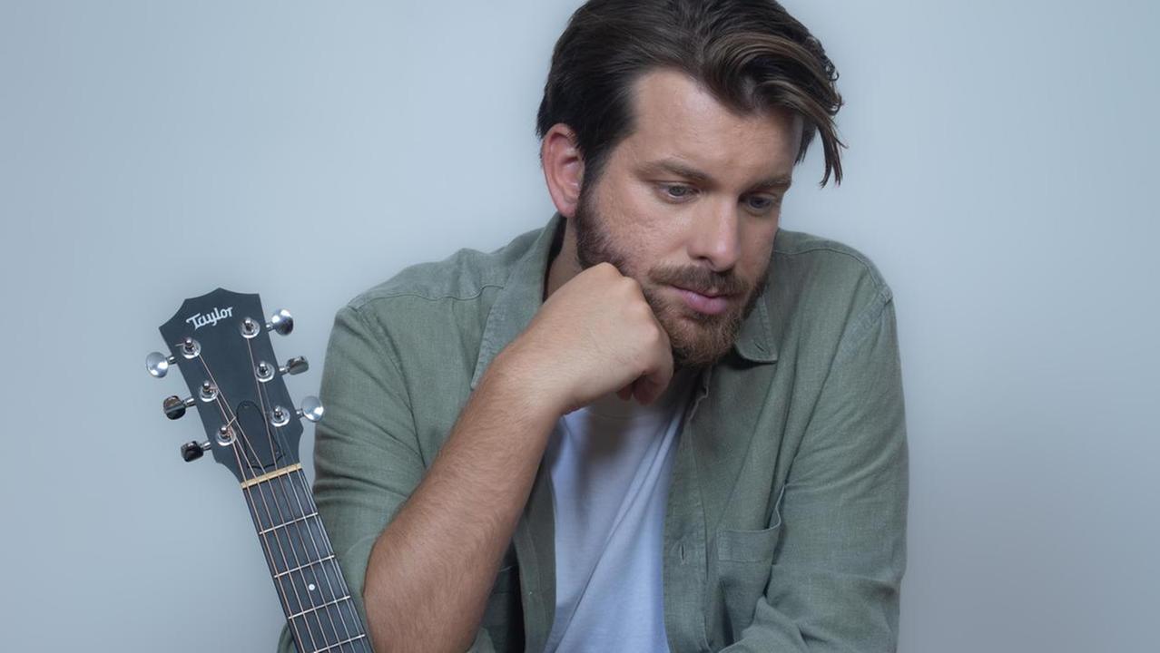 Arriva Tiago Nacarato tra bossa nova e jazz ai Chiostri di San Pietro