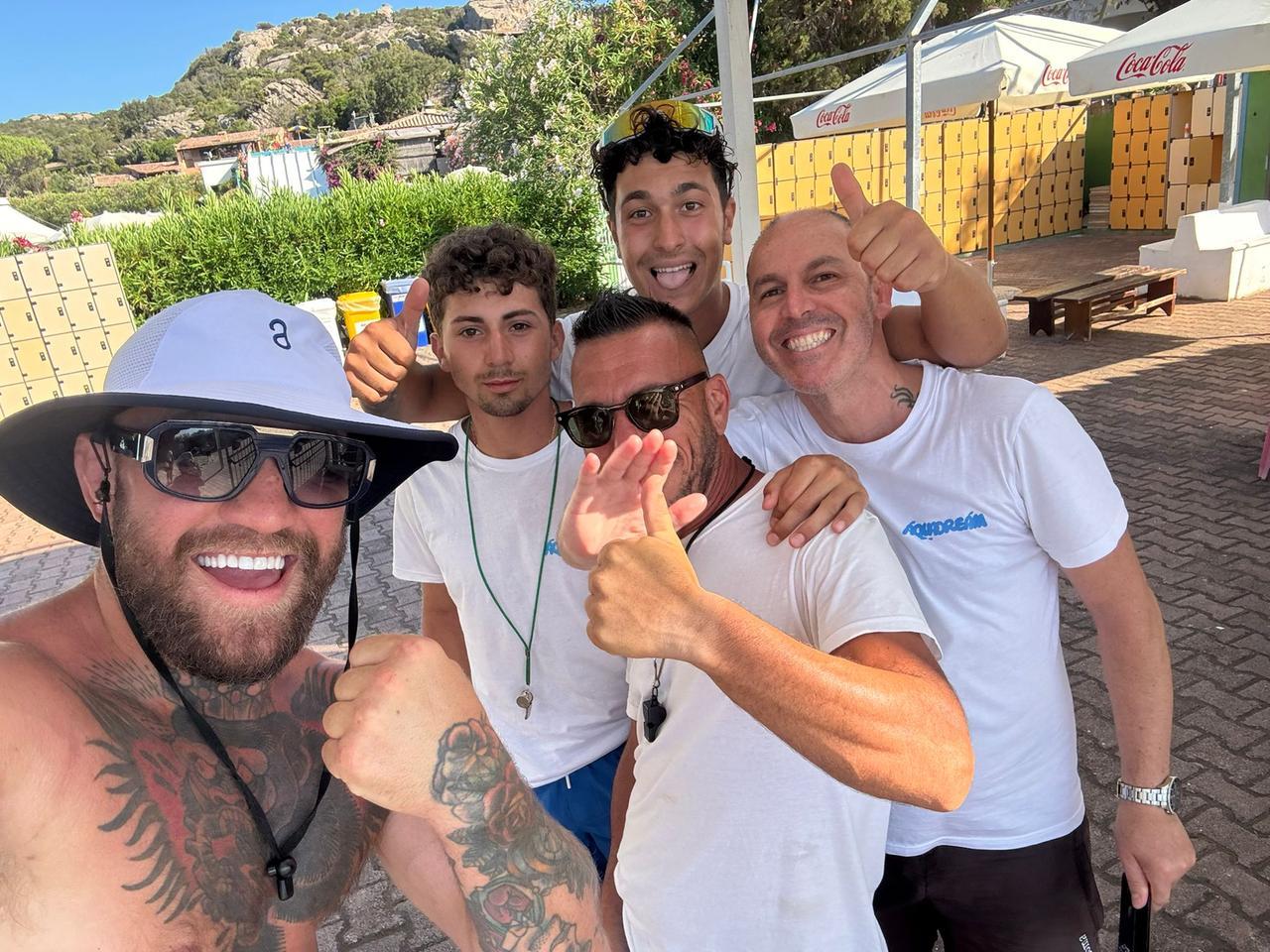 Sorpresa all’Aquadream: tra scivoli e piscine spunta Conor McGregor