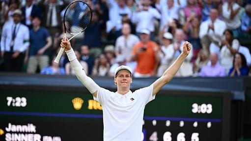 Jannik Sinner dà forfait a Toronto: le cause del ritiro