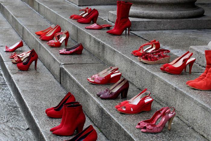 Toscana, cresce la violenza sulle donne: una nuova vittima al giorno si rivolge ai centri antiviolenza