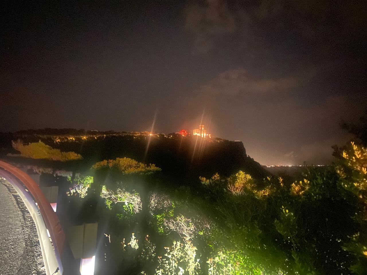 Il castello delle fate che accende Livorno. Grazie a Roberto Guarguaglini.