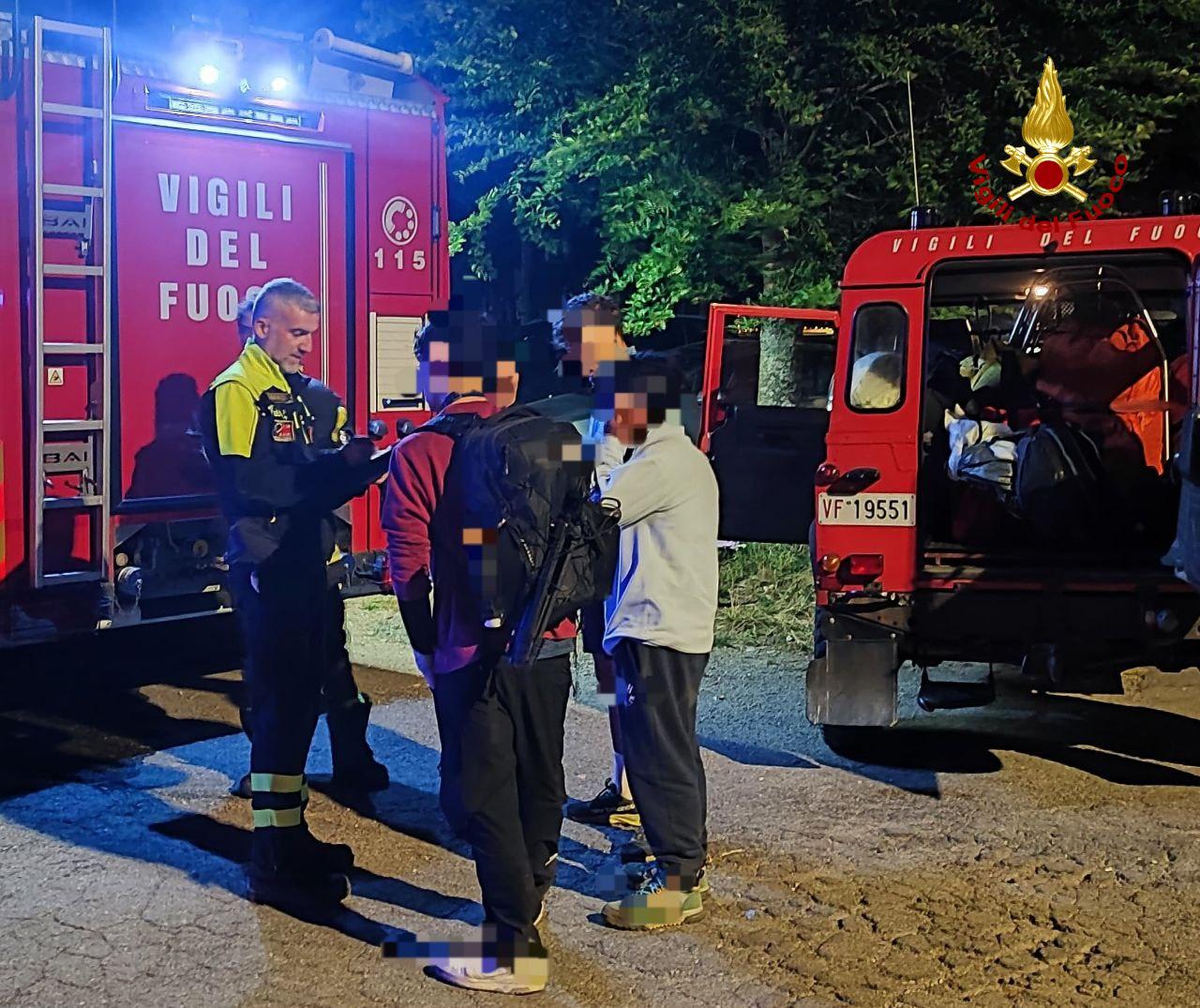 Bloccati dal vento sul Monte Ventasso, tre 17enni soccorsi nella notte