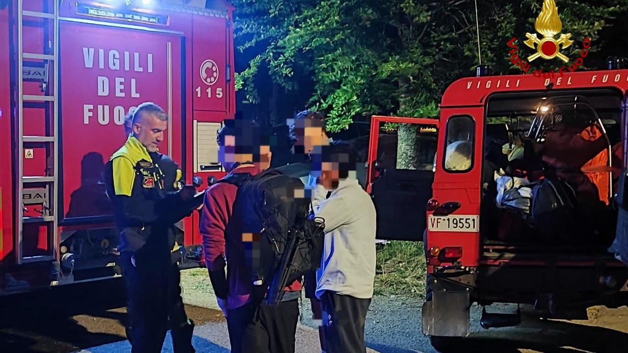 Bloccati dal vento sul Monte Ventasso, tre 17enni soccorsi nella notte