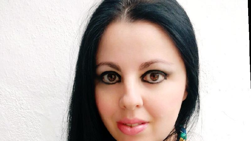 Valentina Greco cagliaritana vive a Sidi Bou Said in Tunisia