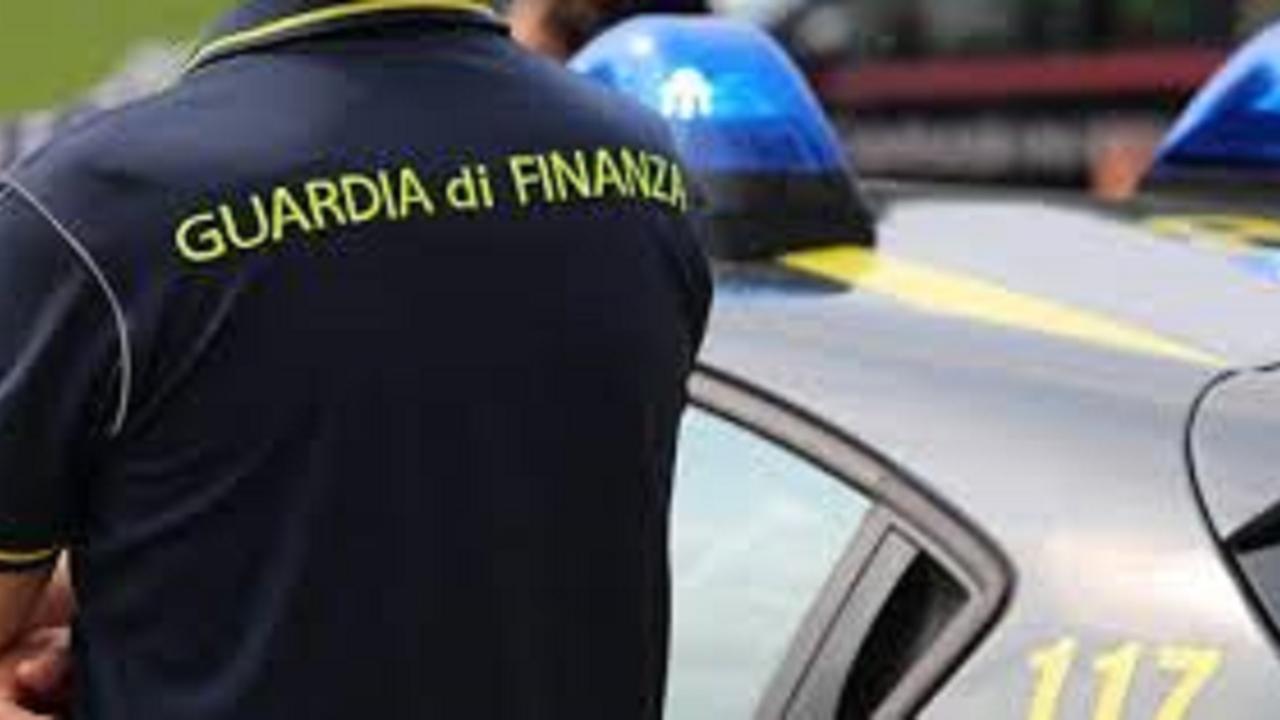 Un militare della guardia di finanza (foto d'archivio)