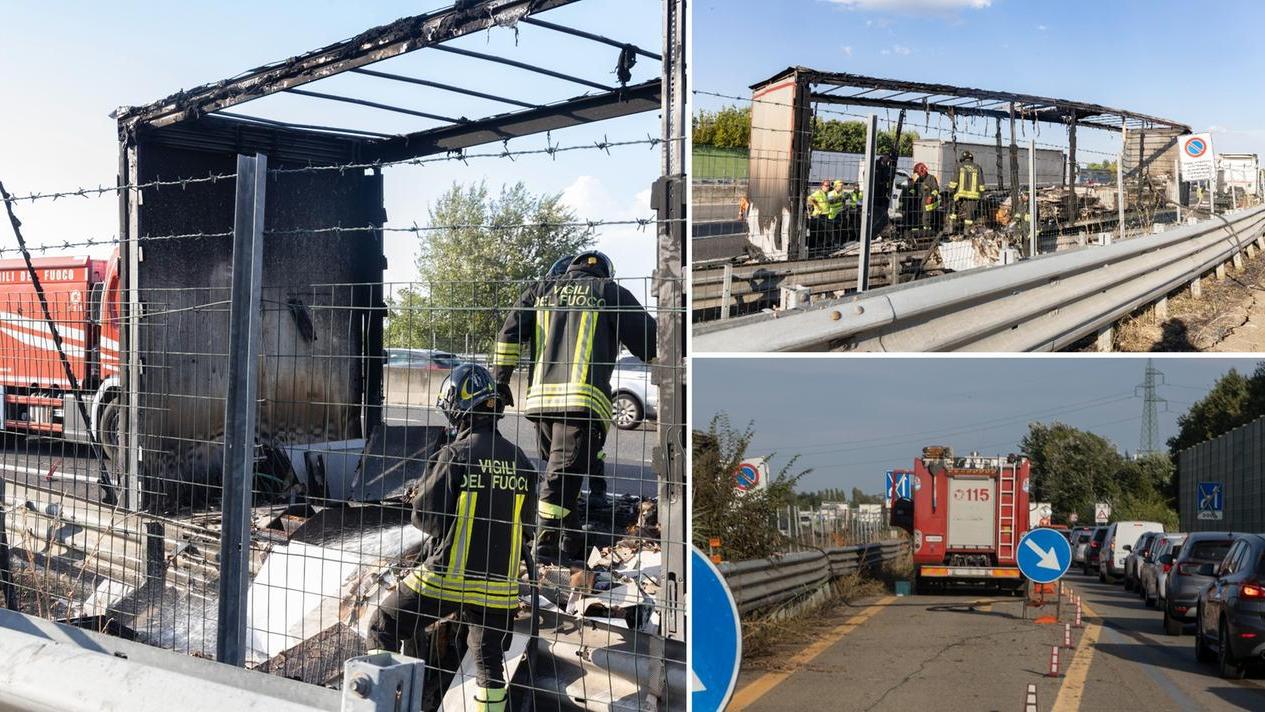 I vigili del fuoco nel camion divorato dalle fiamme