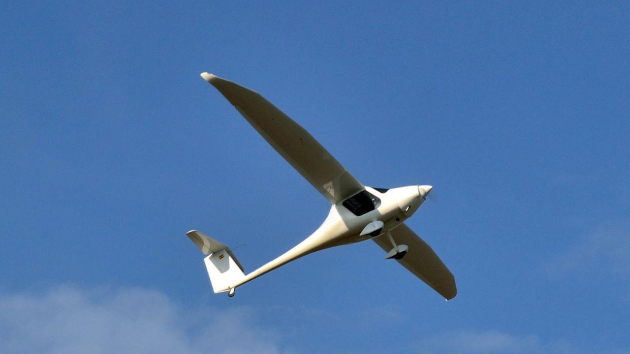 L'ultraleggero si è schiantato vicino all'autostrada (Foto di repertorio)