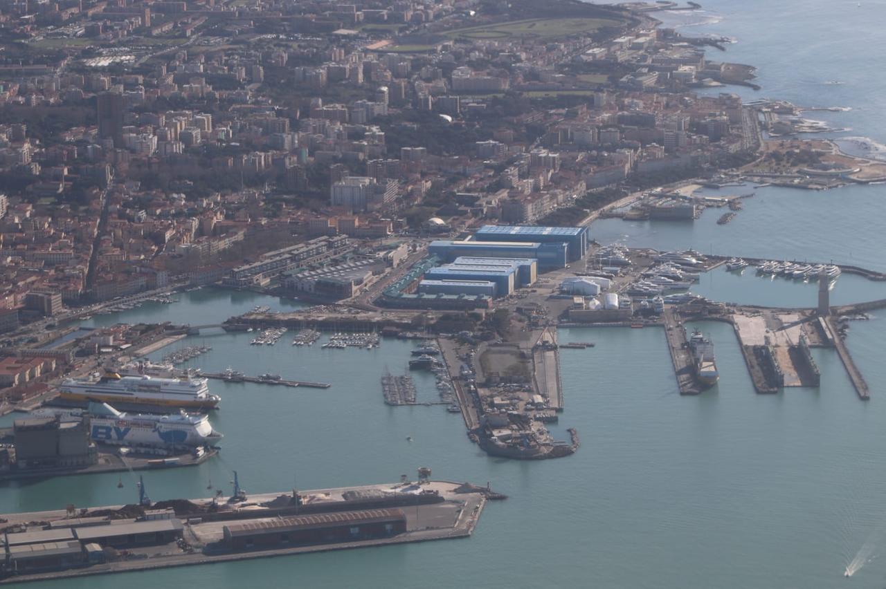 
	Il porto di Livorno (foto d'archivio)

