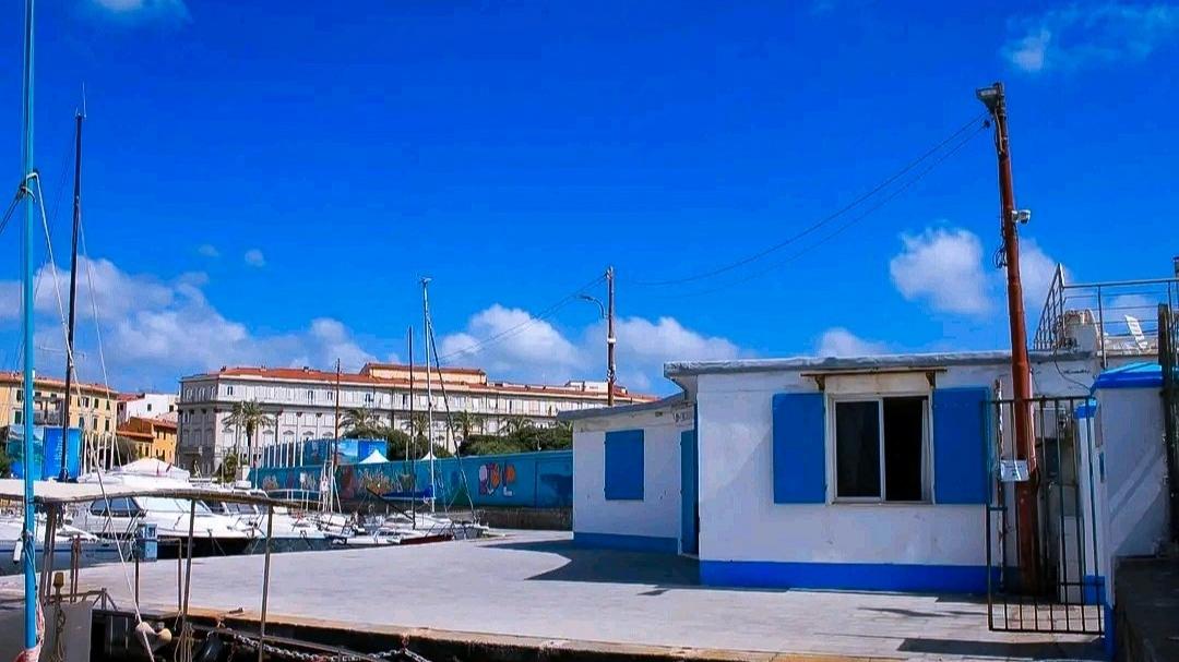 Livorno e l’estate del circolo nautico. Grazie a Deb