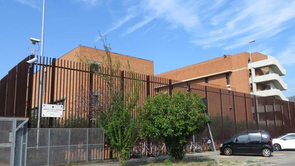 La droga continua a entrare nel carcere di Prato