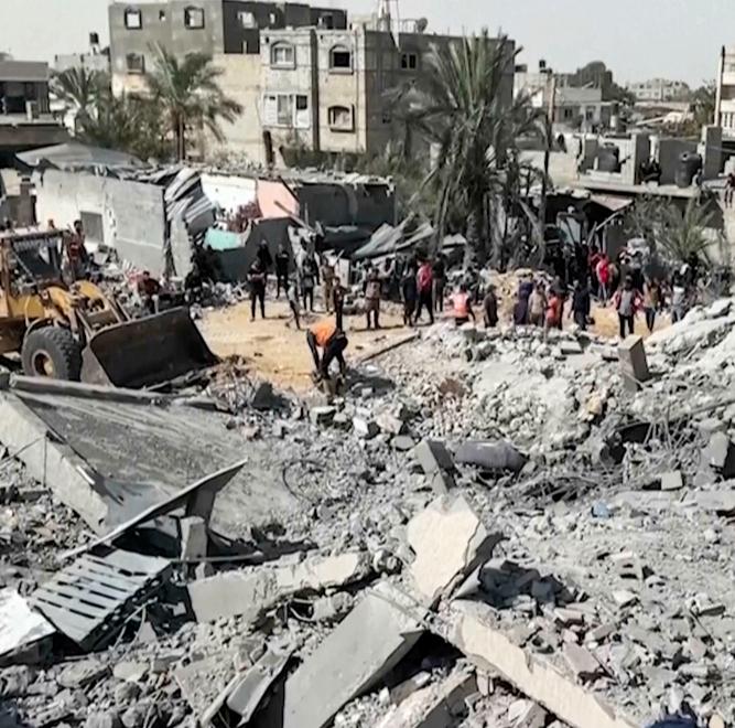 Gli effetti di un bombardamento a Gaza
