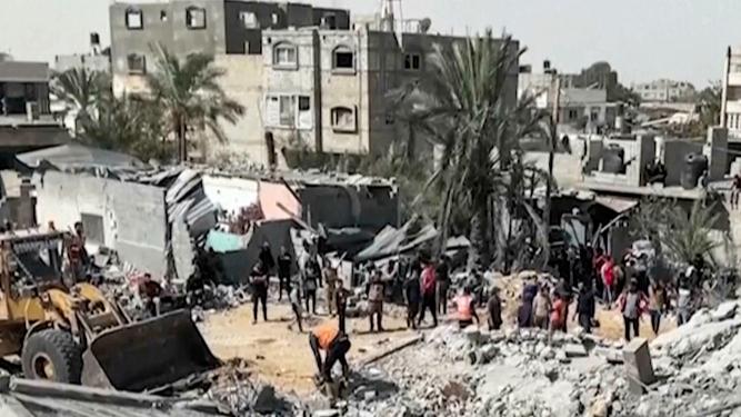 Gli effetti di un bombardamento a Gaza