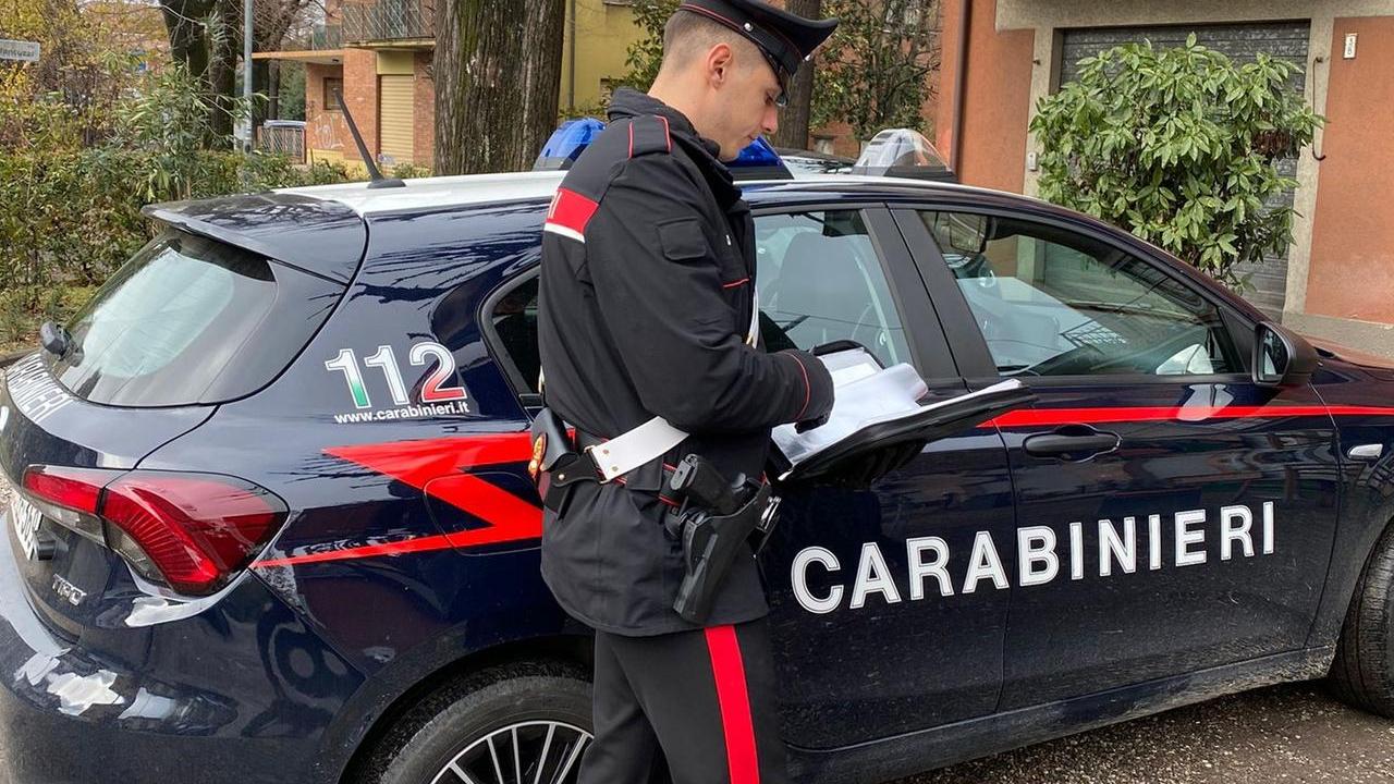 Minacce e botte al padre, ora per il figlio 23enne scatta il braccialetto elettronico