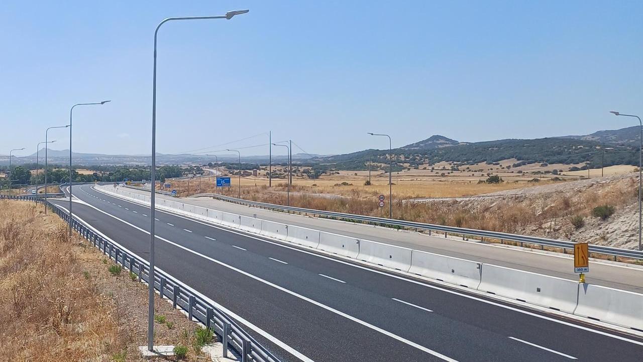 Dodici chilometri di nuovo asfalto: chiuso il cantiere sulla Sassari Olbia