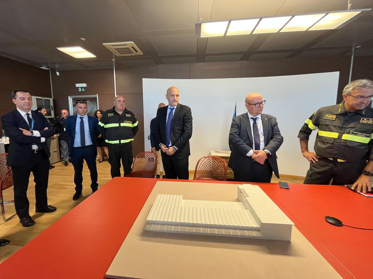 
	La presentazione del progetto di ampliamento dell&rsquo;aeroporto di Cagliari (foto Rosas)

