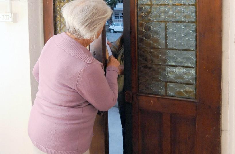 «C’è una fuga di gas»: così un ladro ha derubato un’anziana a Montemurlo