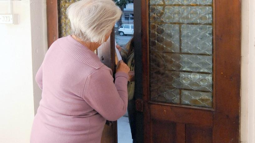 «C’è una fuga di gas»: così un ladro ha derubato un’anziana a Montemurlo