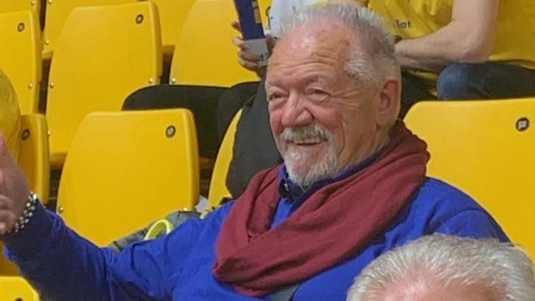 L'addio allo storico volontario