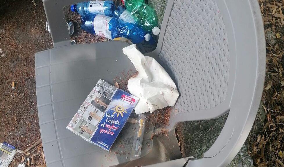 
	Nella foto una delle siringhe trovate nei parchi della citt&agrave;

