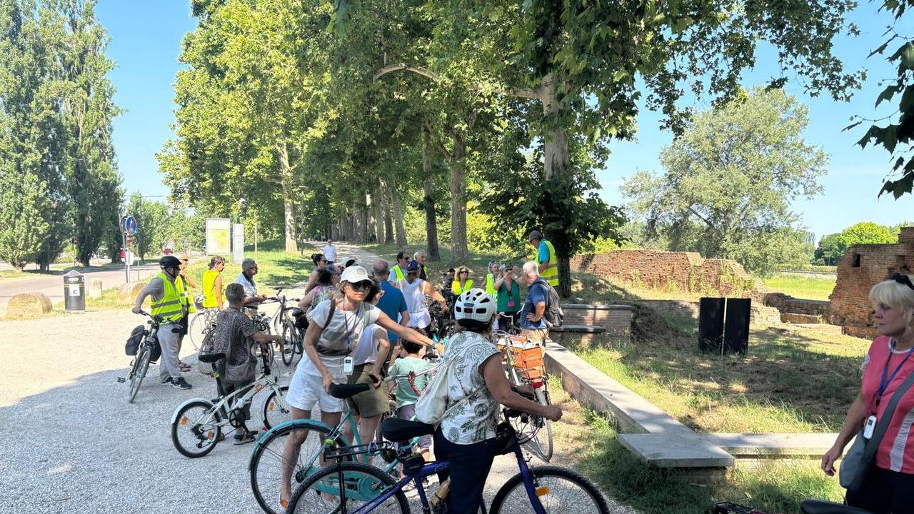In bicicletta per scoprire il lato medievale di Ferrara