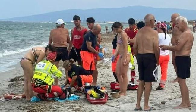 
	I soccorsi sulla spiaggia di Arborea

