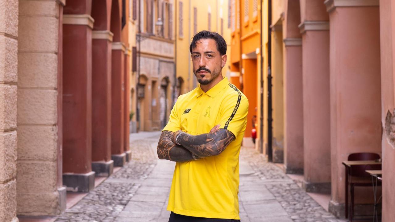 Francesco Di Mariano in giallo, foto:modenacalcio.com